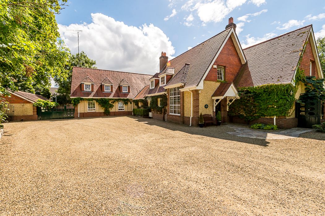 Glebewood House exterior